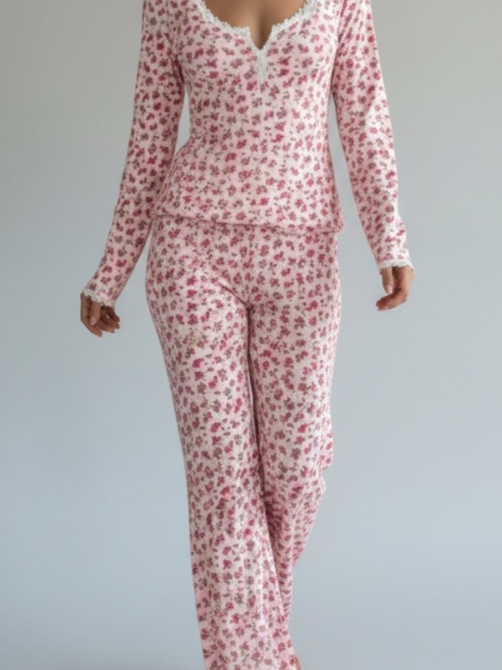 Pink floral pajama set #pinkpajamas